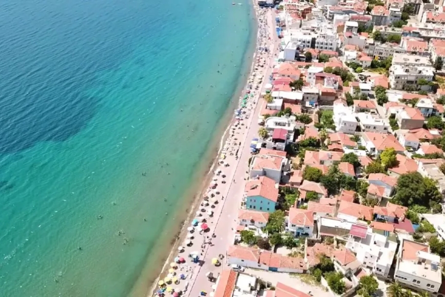 İzmir’in Saklı Cenneti Çandarlı! 4 Bin Yıllık Tarih ve Eşsiz Deniz Keyfi