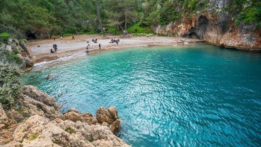 Tarihten Günümüze Uzanıyor! Antalya’nın Saklı Cenneti Korsan Koyu